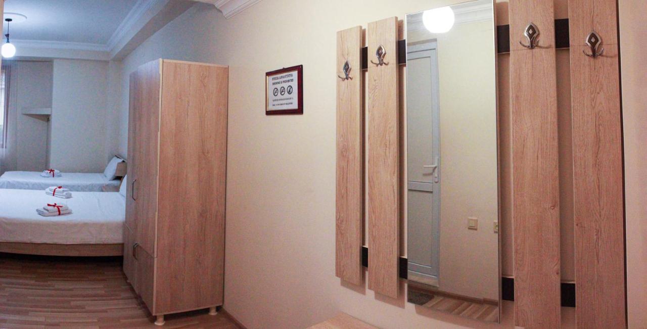 Hotel Tao Batumi Bagian luar foto