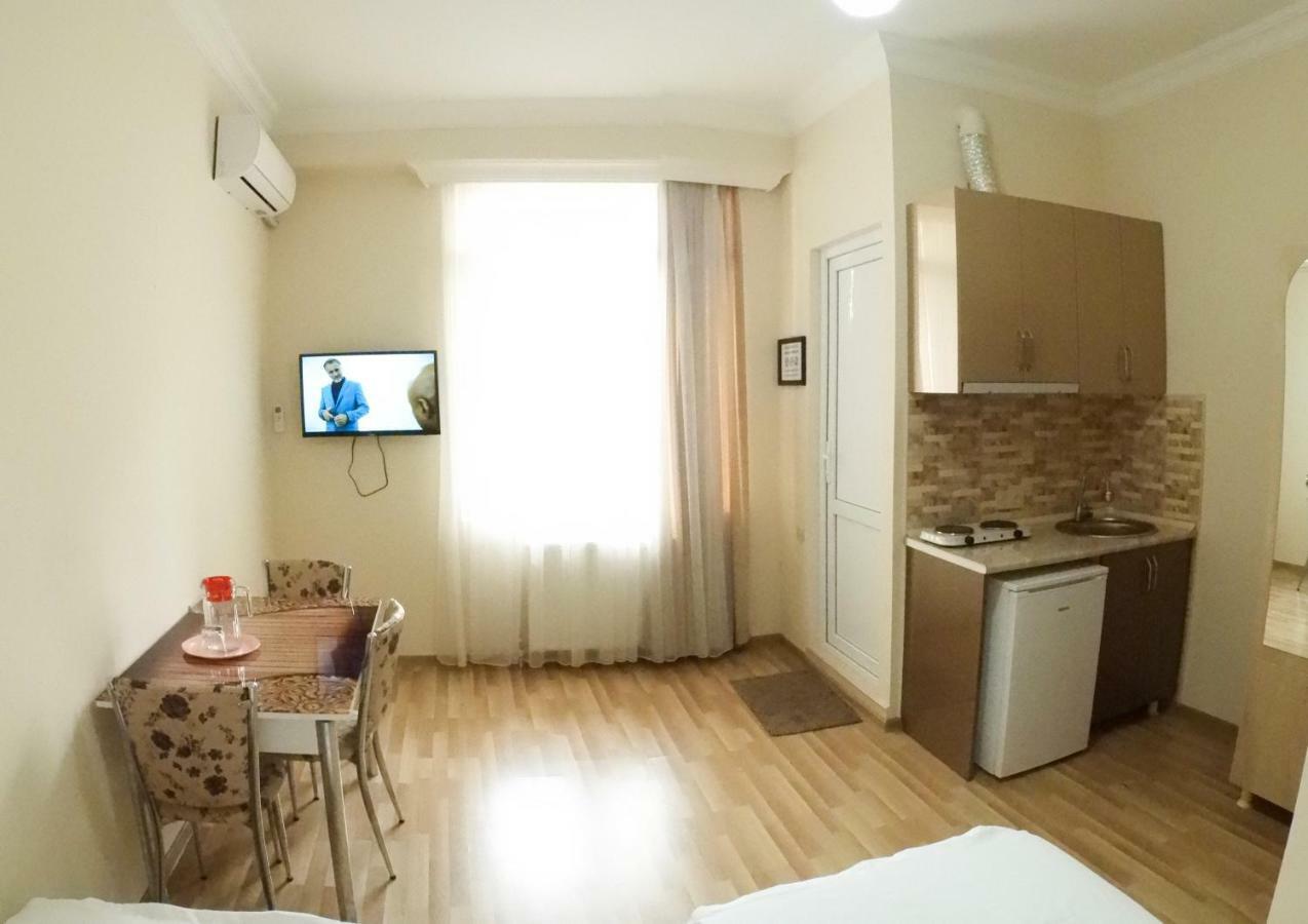 Hotel Tao Batumi Bagian luar foto