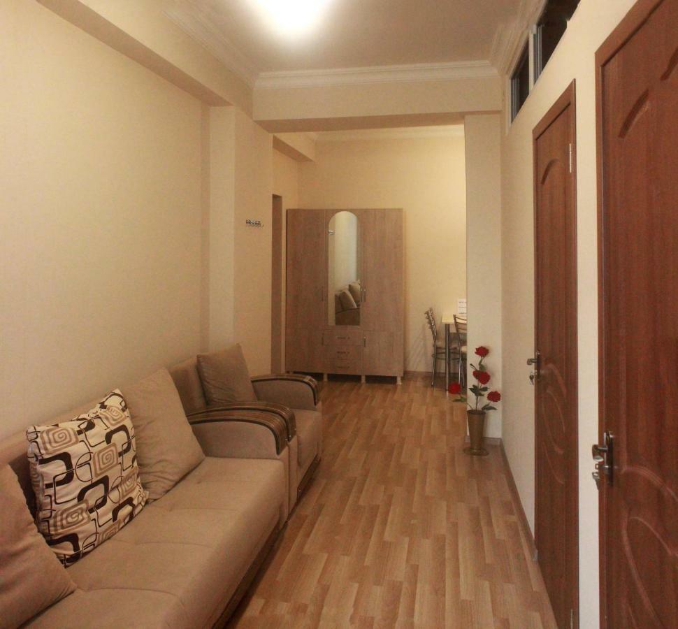 Hotel Tao Batumi Bagian luar foto