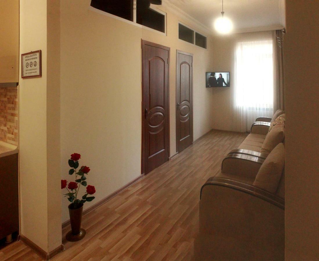 Hotel Tao Batumi Bagian luar foto