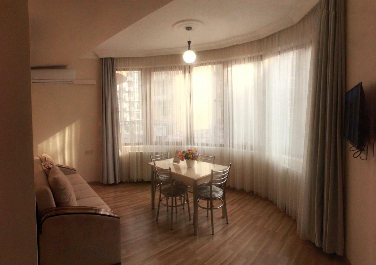 Hotel Tao Batumi Bagian luar foto