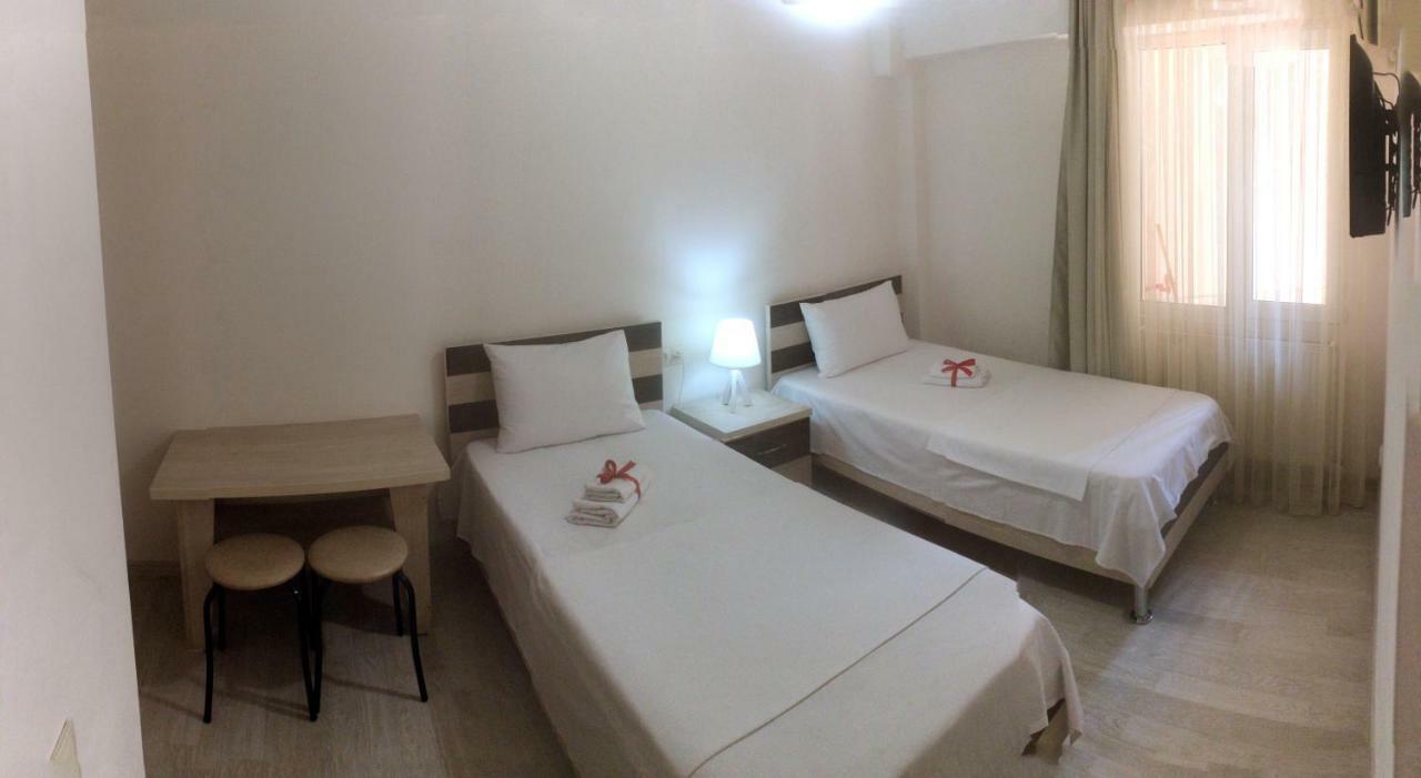 Hotel Tao Batumi Bagian luar foto