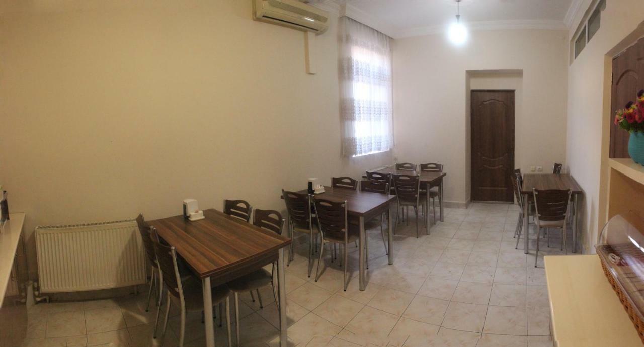 Hotel Tao Batumi Bagian luar foto