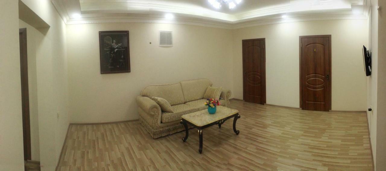 Hotel Tao Batumi Bagian luar foto
